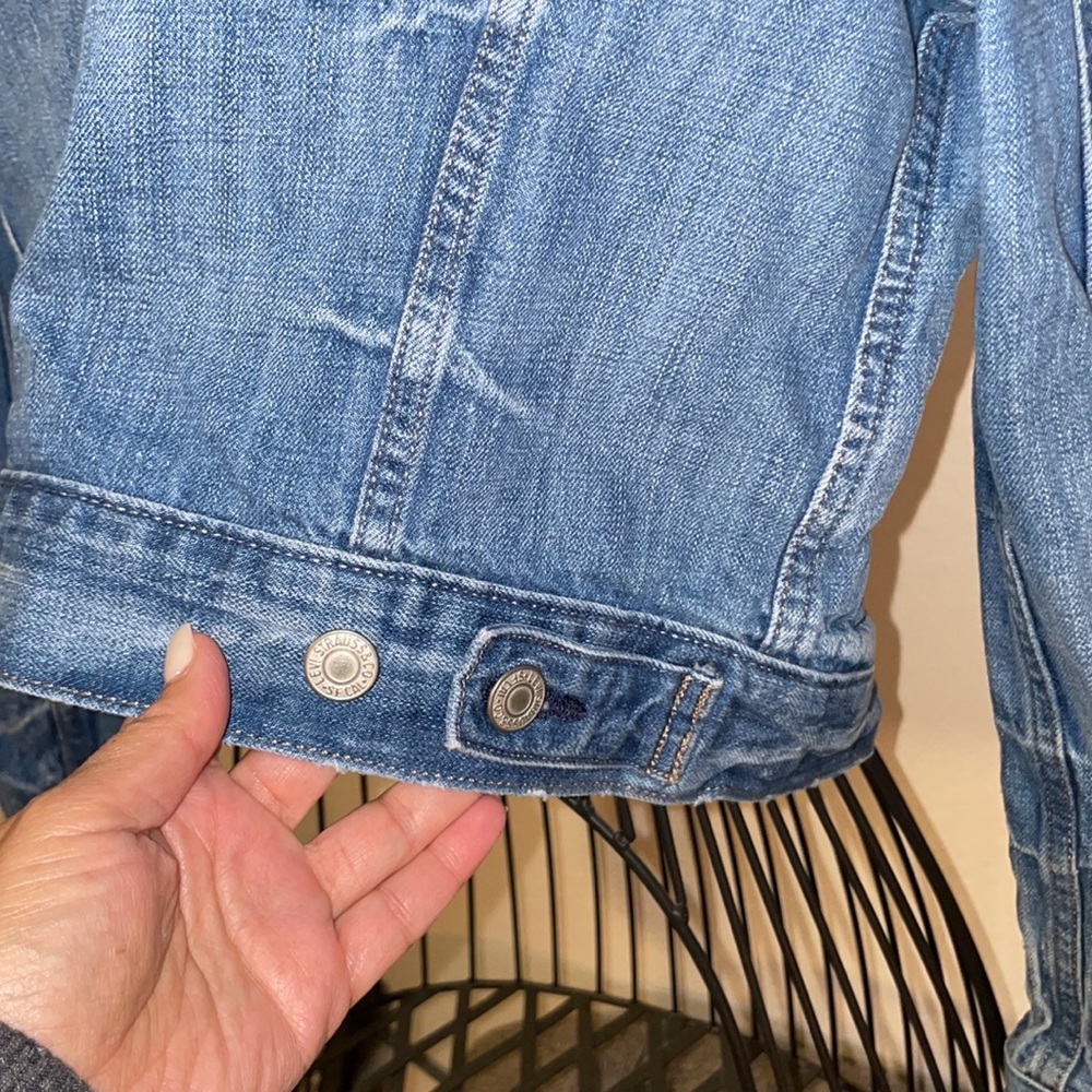 Levis Jean Jacket - image 5